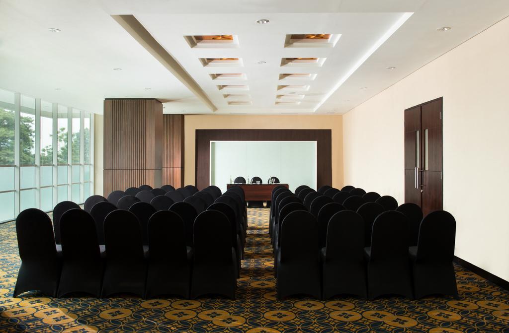 Best Western Premier La Grande Bandung Buitenkant foto